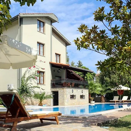 Villa Sleeps 24 Pool Air Con Wifi Turunc